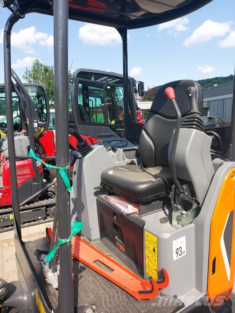 Doosan DX 17 소형 굴삭기 7톤 미만
