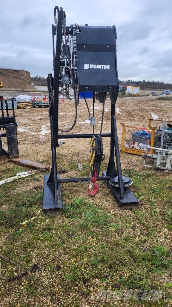 Manitou MHT 790 텔러 핸들러