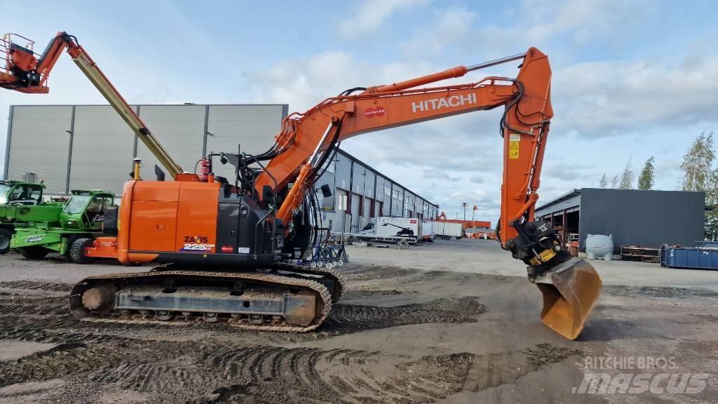 Hitachi ZX225USRLC-6 대형 굴삭기 29톤 이상