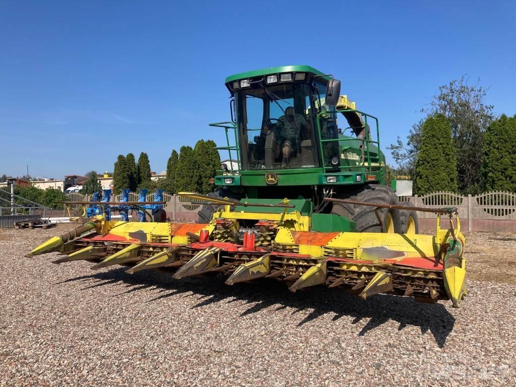 John Deere 7300 자동 초지기계