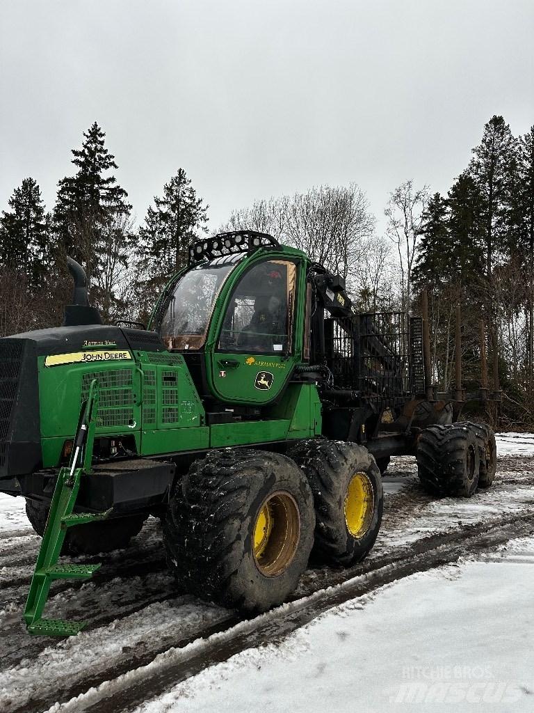 John Deere 1510G 원목 포워더