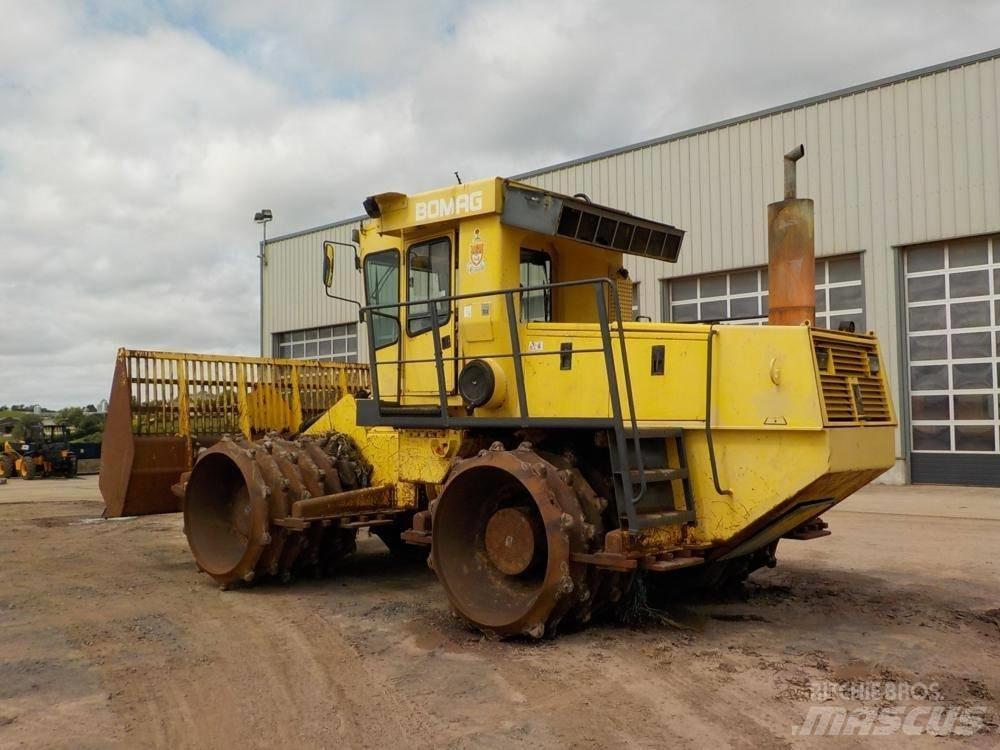 Bomag BC 671 RB 폐기물 다짐기