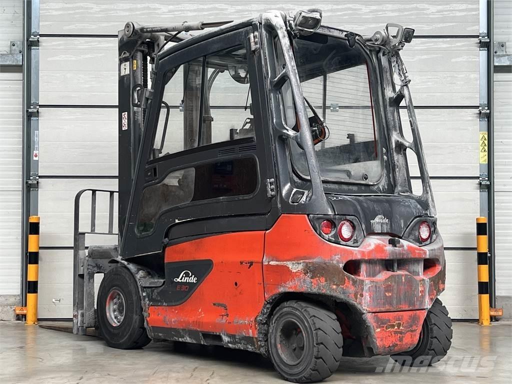 Linde E30L-01 전동 지게차