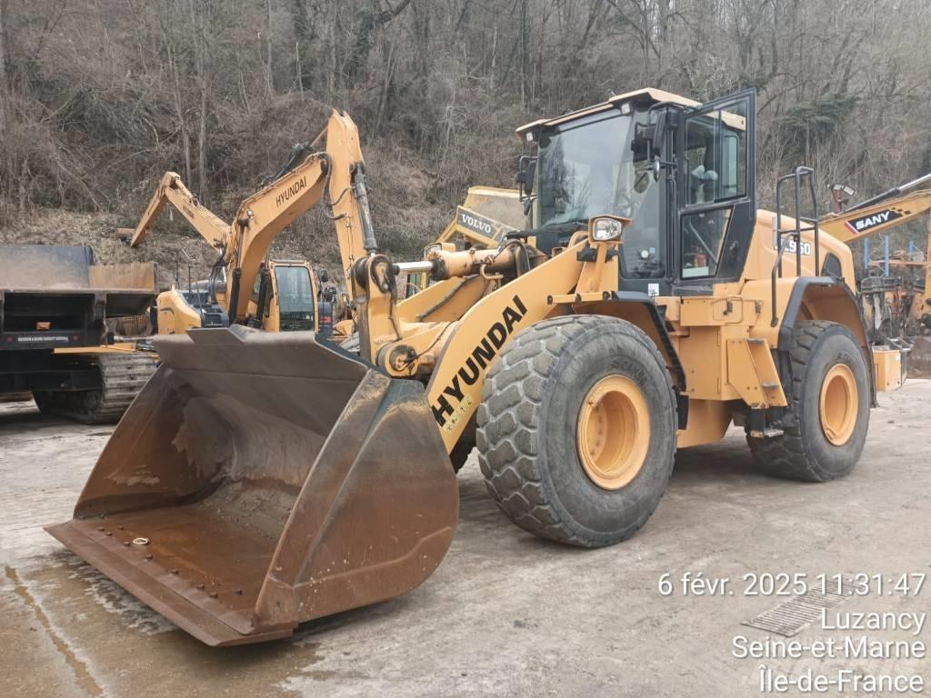 Hyundai HL 960  휠로우더