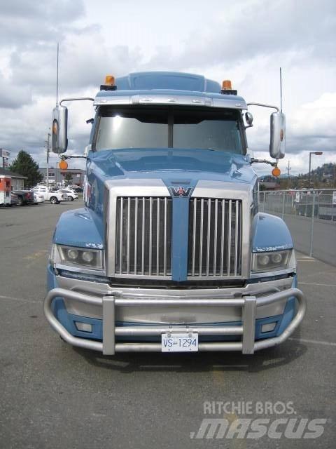 Western Star 5700 XE 트랙터 유닛