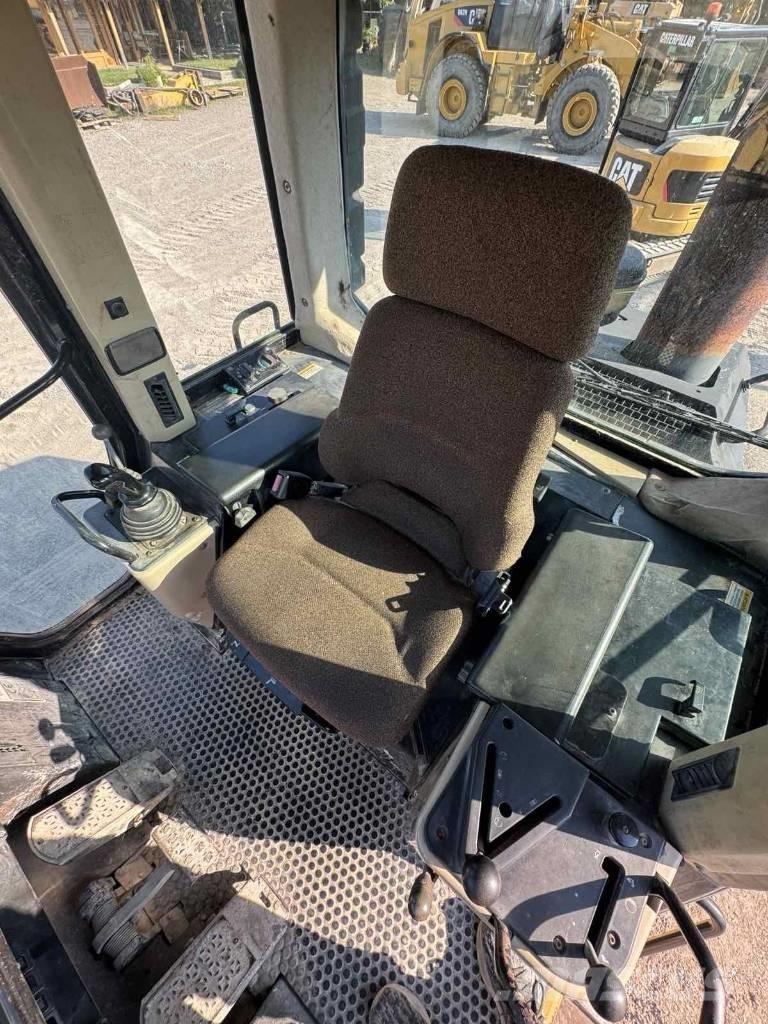 CAT 963 C 궤도식 로우더