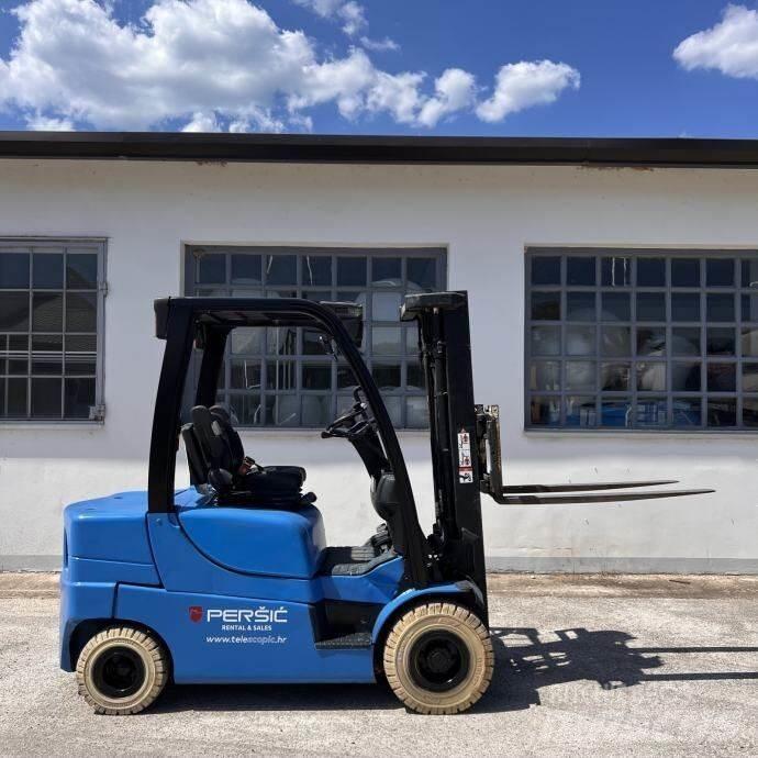 Yale GDP25LX 디젤 지게차