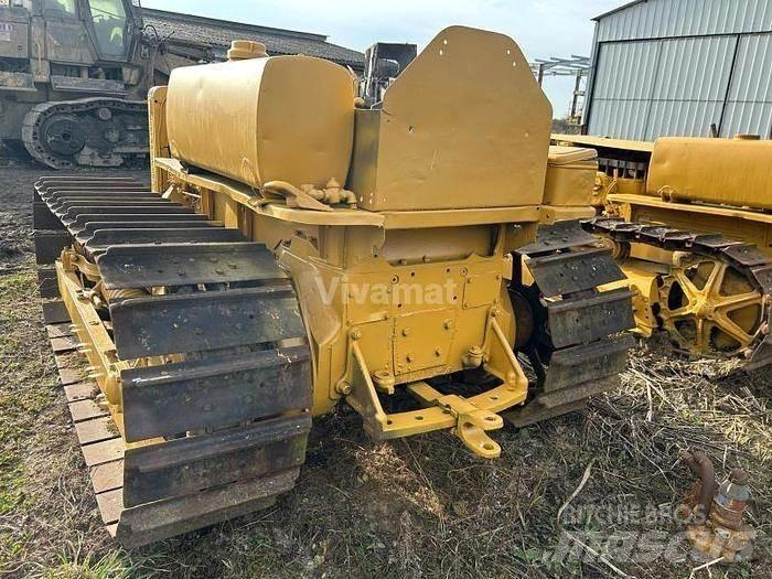 CAT D4 - 크롤러 도저