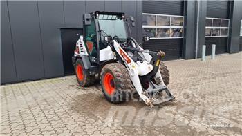 Bobcat L75  휠로우더