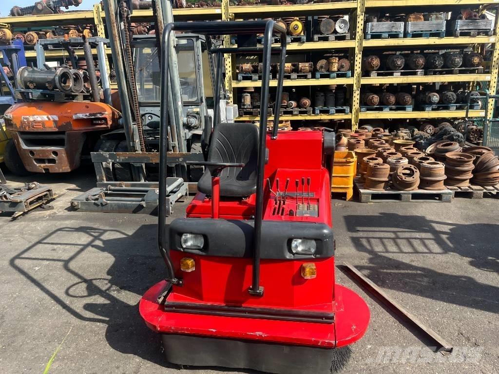 RCM Mille V-4075 도로 청소차