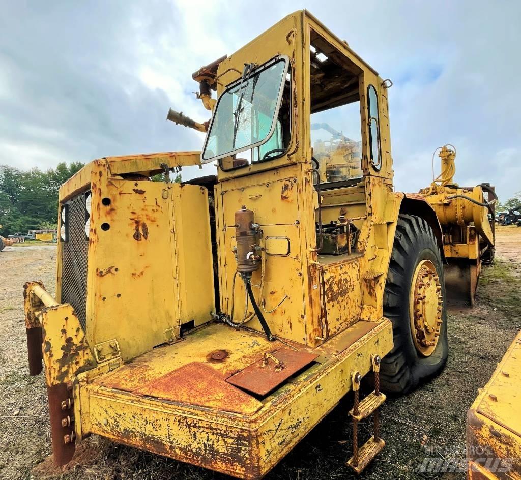 CAT 631 D 급수차