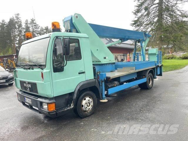 MAN L200 4x2-4300 트럭 탑재 고소작업대