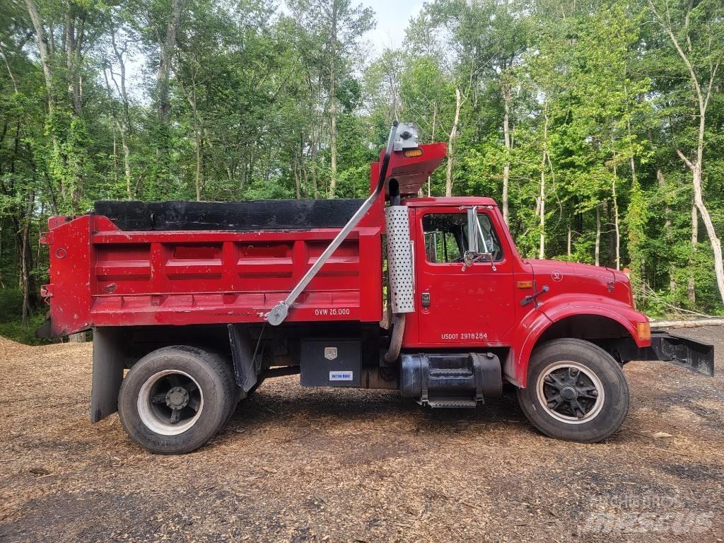 International 4900 덤프 트럭