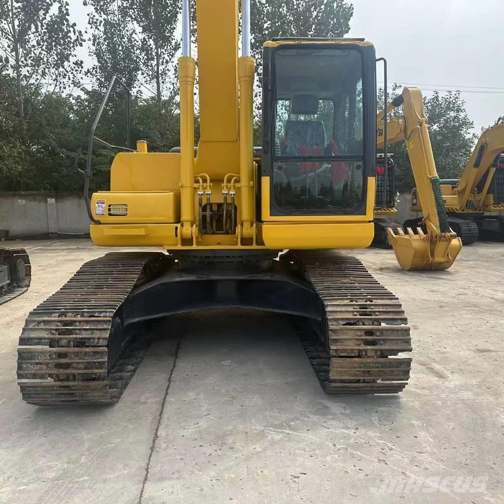 Komatsu PC 200-7 대형 굴삭기 29톤 이상