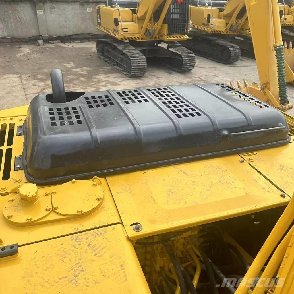 Komatsu PC 200-7 대형 굴삭기 29톤 이상