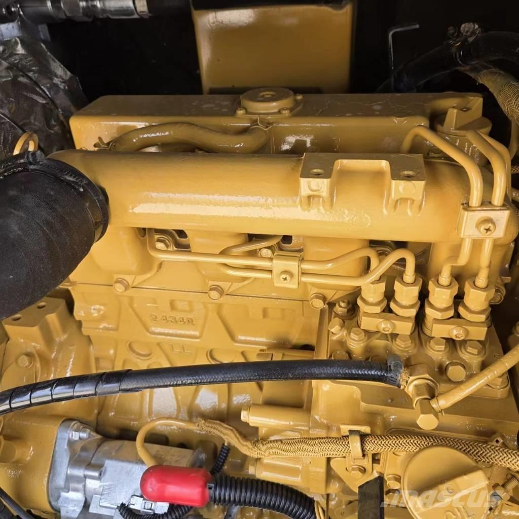 CAT 305 소형 굴삭기 7톤 미만