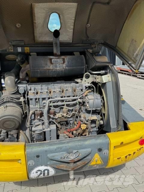Kramer 750  휠로우더