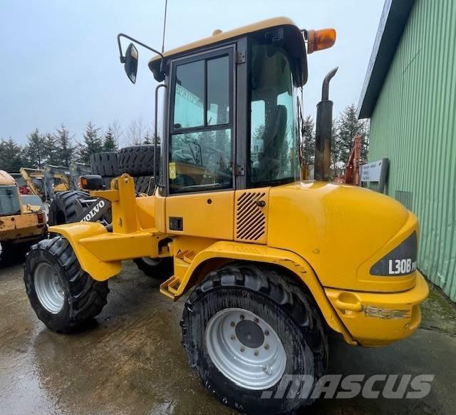 Volvo L30B PRO  휠로우더