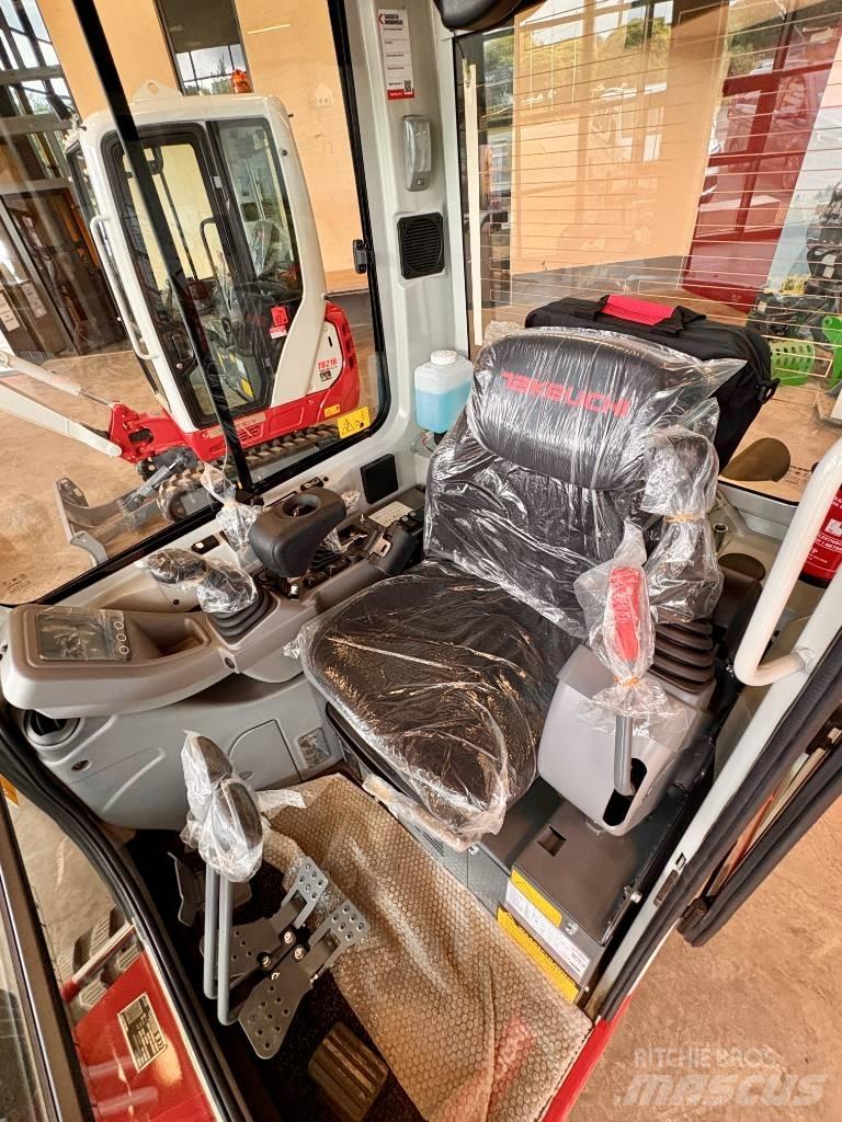 Takeuchi TB 225 소형 굴삭기 7톤 미만