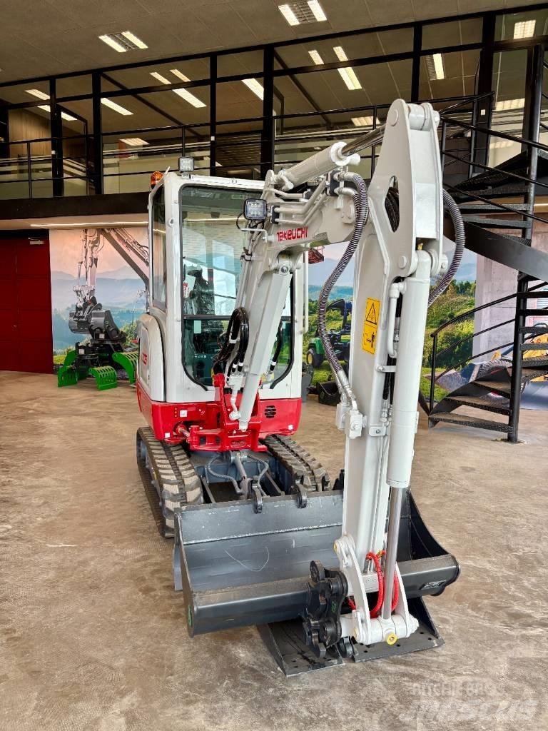 Takeuchi TB 225 소형 굴삭기 7톤 미만