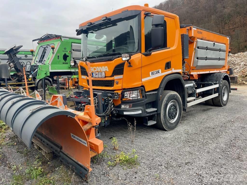 Scania P 410 모래(염화칼슘) 살포기