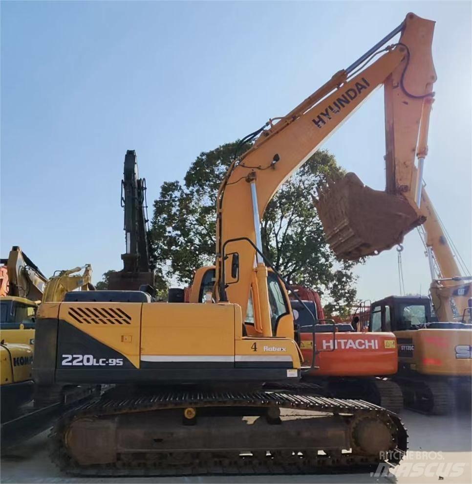 Hyundai R220LC-9S 대형 굴삭기 29톤 이상