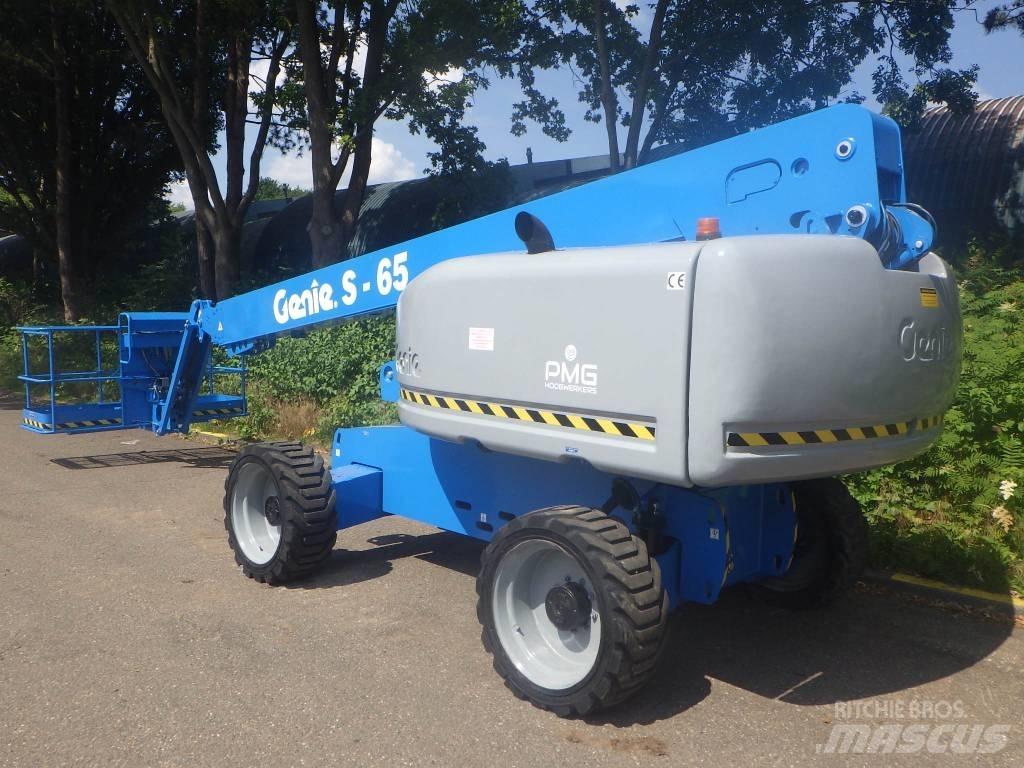 Genie S65 견인식 전동이동 리프트