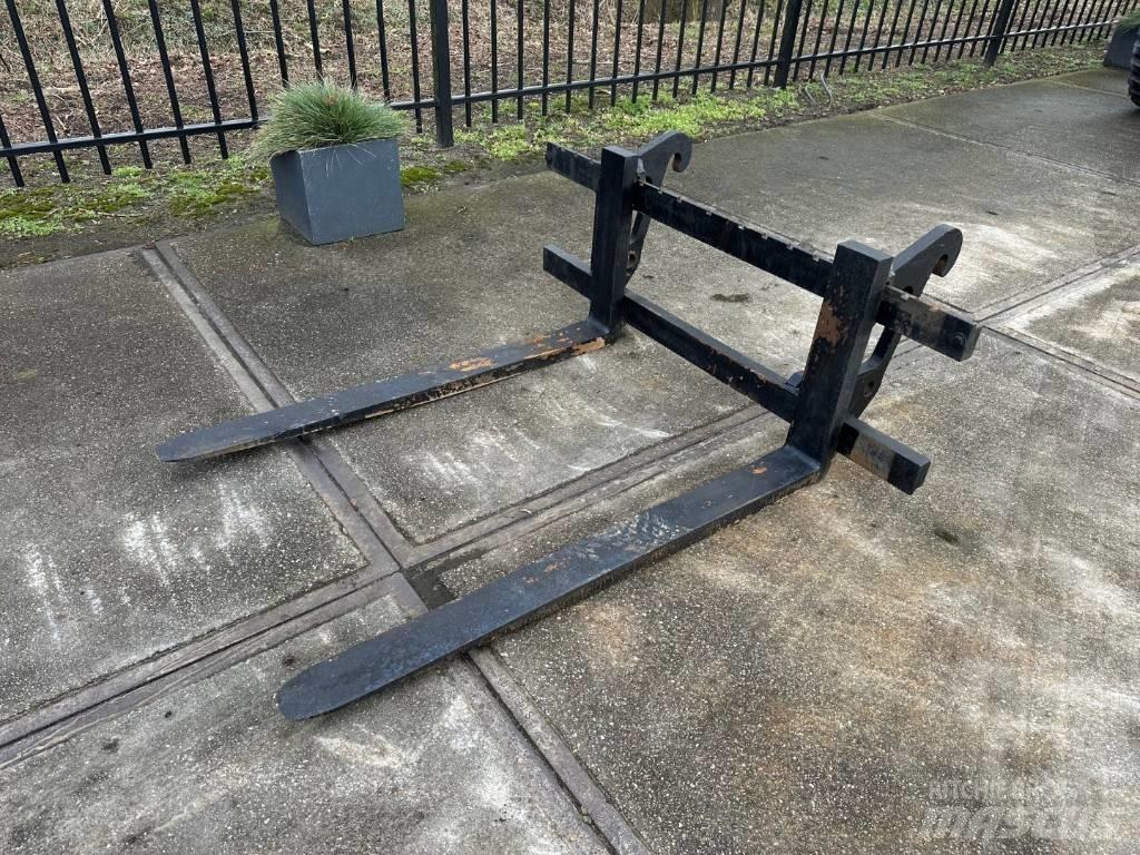CAT 908 forks 지게차