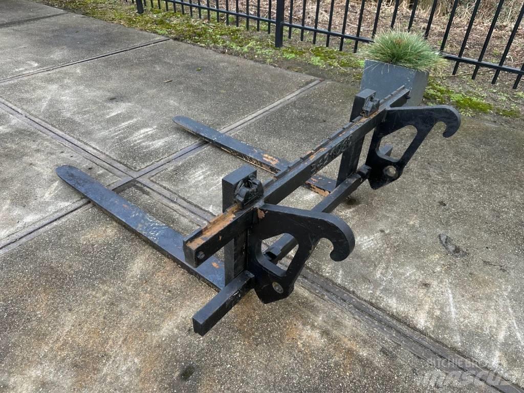 CAT 908 forks 지게차