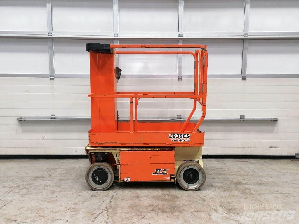 JLG 1230ES 가위형 리프트