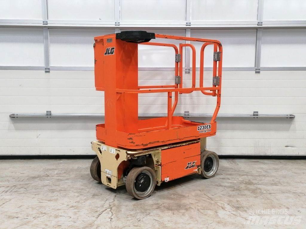 JLG 1230ES 가위형 리프트