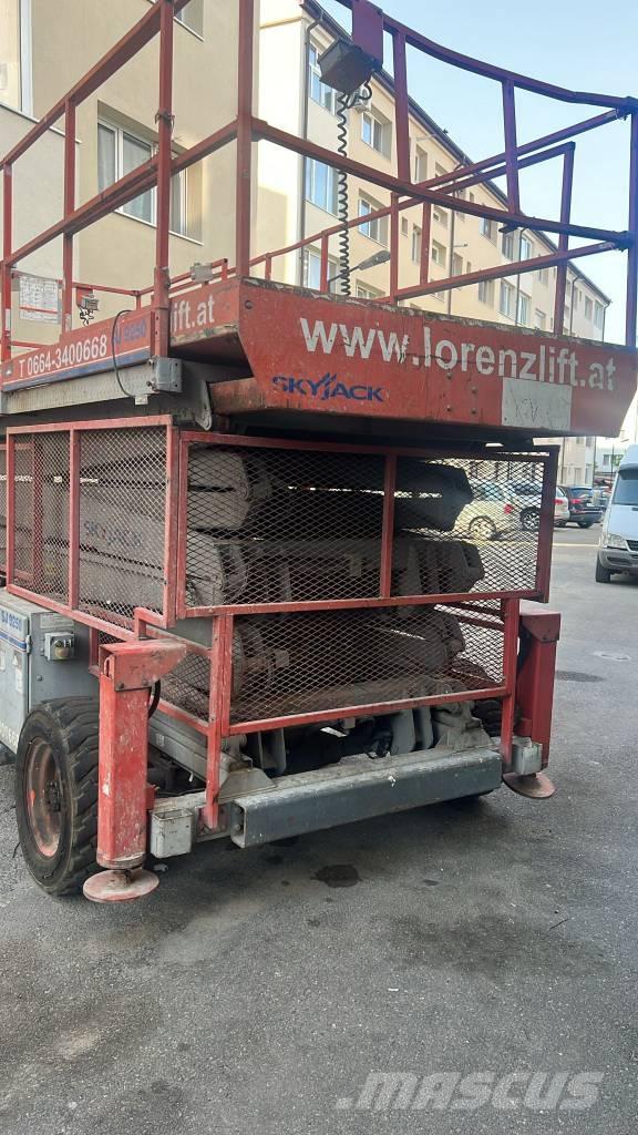 SkyJack SJ 9250 건설용 호이스트