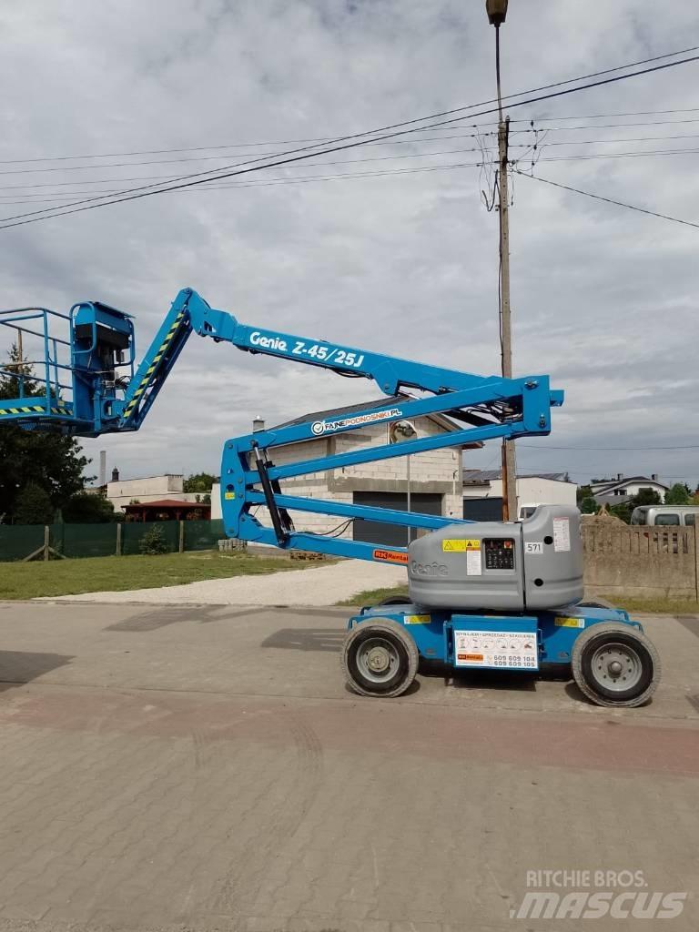 Genie Z 45/25 J 관절형 전동이동 리프트