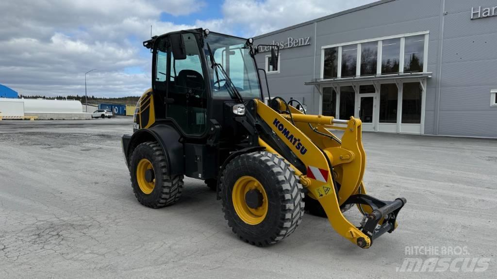 Komatsu WA 80 M  휠로우더