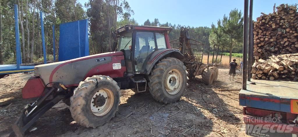 Valtra T 161 임업용 트랙터