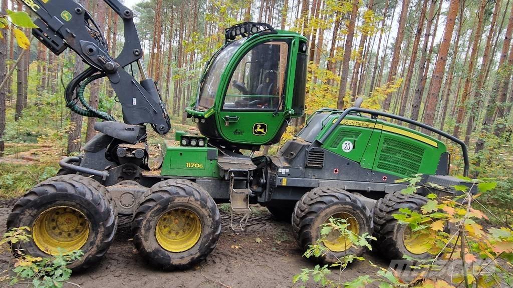 John Deere 1170G 원목 하베스터