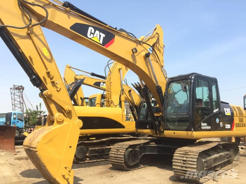 CAT 320 D 대형 굴삭기 29톤 이상