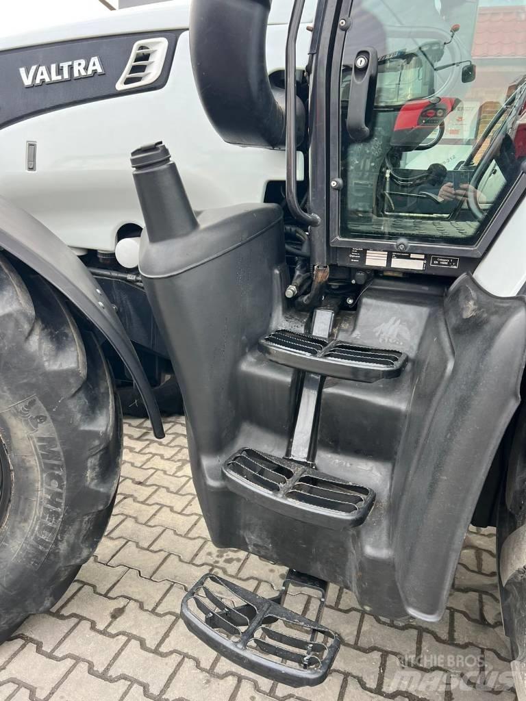Valtra T 202 Versu 트랙터