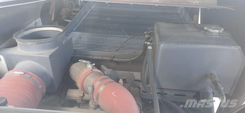 Wirtgen W 100 CFi 아스팔트 콜드 밀링 기계