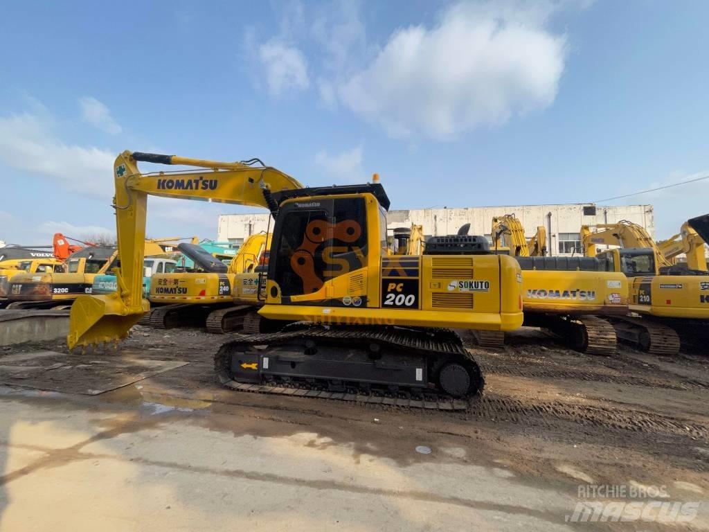 Komatsu PC 200 대형 굴삭기 29톤 이상