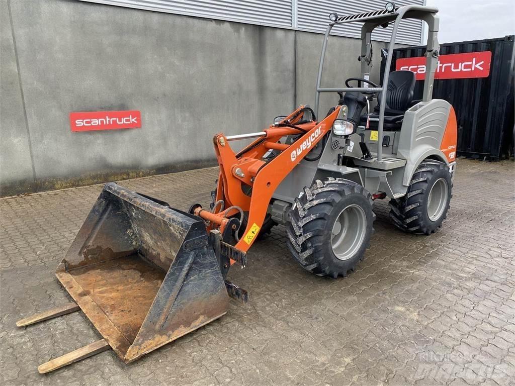 Weycor AR320 Agrar 다목적 로더