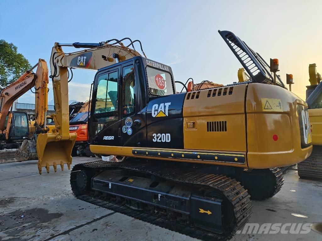 CAT 320 D 대형 굴삭기 29톤 이상