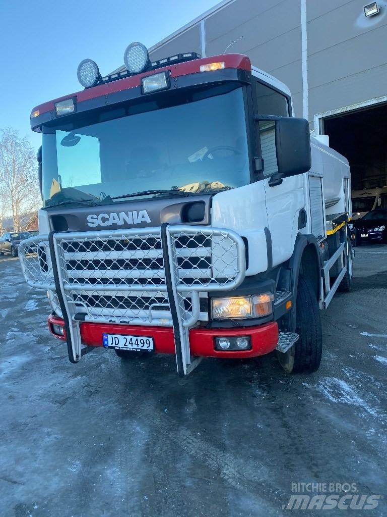 Scania 124 C 360 탱커 트럭