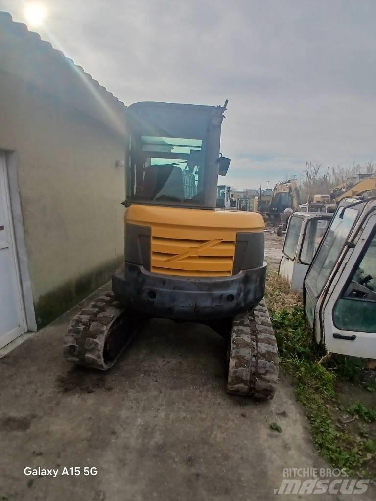 Volvo ECR 48 C 소형 굴삭기 7톤 미만