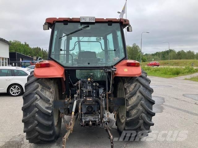 New Holland L 85 트랙터