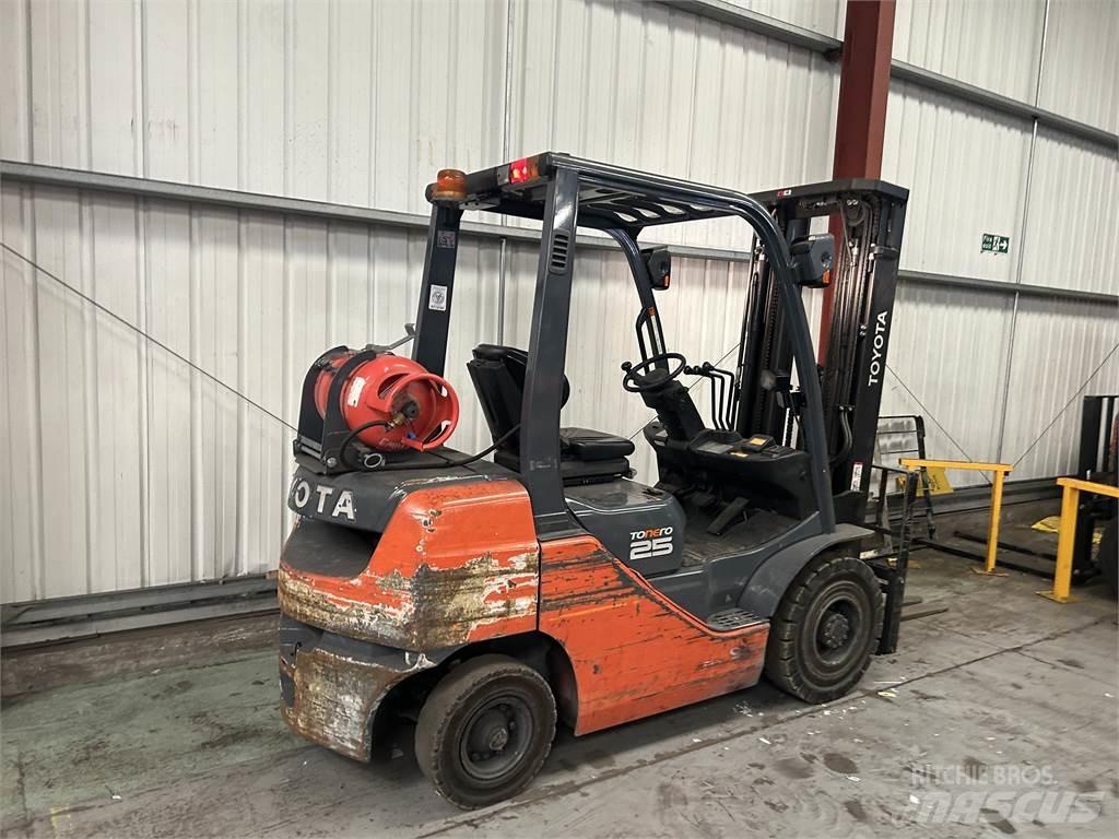 Toyota 02-8FGF25 LPG 지게차