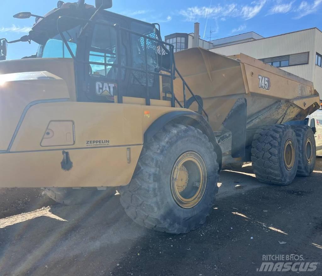 CAT 745 연결식 홀러
