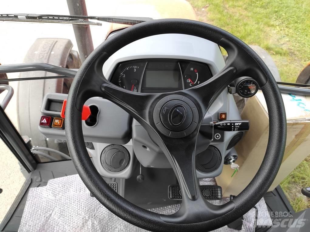 Kubota M4073 트랙터