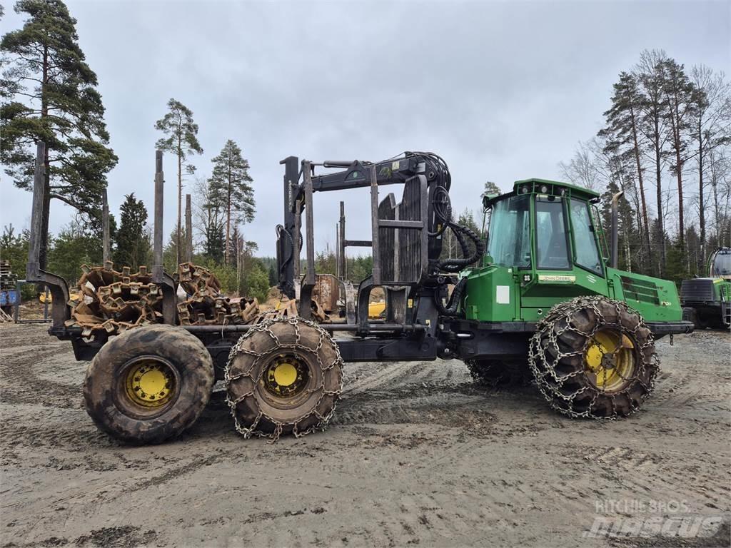 John Deere 1110D 원목 포워더