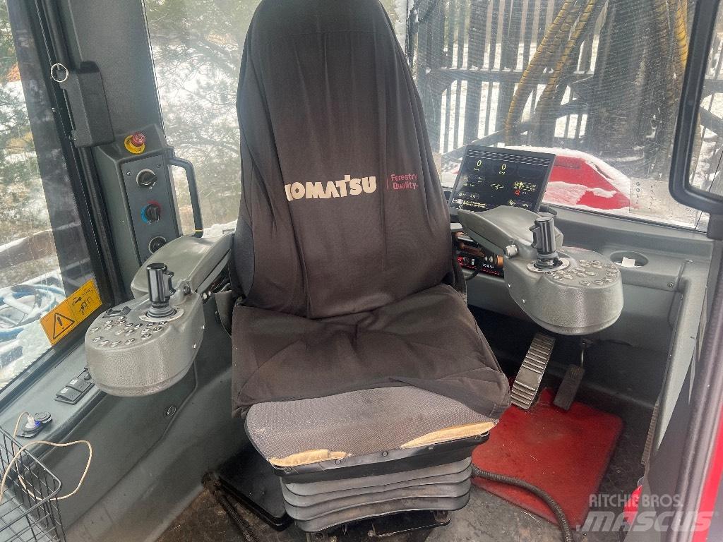 Komatsu 840 TX 원목 포워더